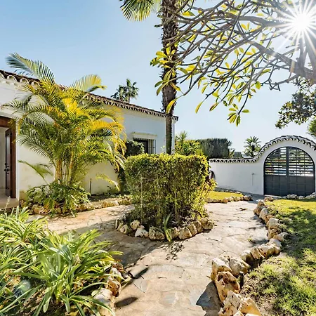 Villa Capricho Front Golf Pool Views *